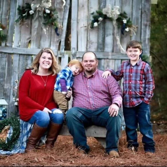 Meet your Posher, Leslie - Picture 1 of 1